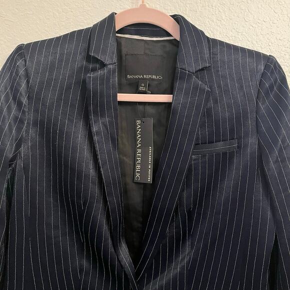 NWT Banana Republic Satin Blazer Women’s Size 0 Navy Pinstripe Boyfriend Office - Picture 2 of 16